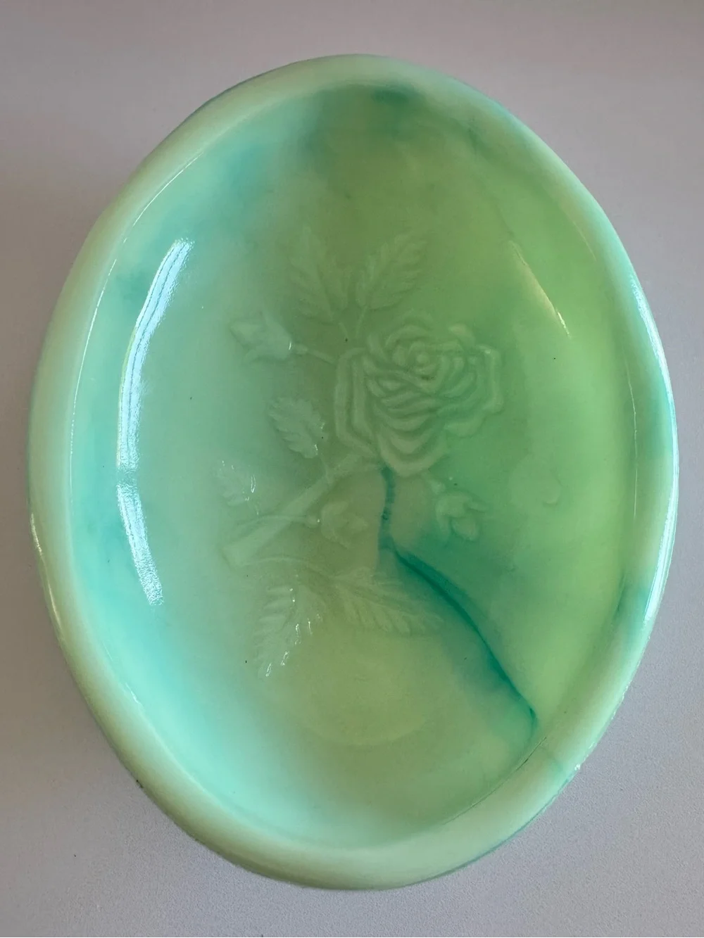 Avon Vintage Green Rose Embossed Soap Dish